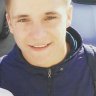 Maxim_Crack